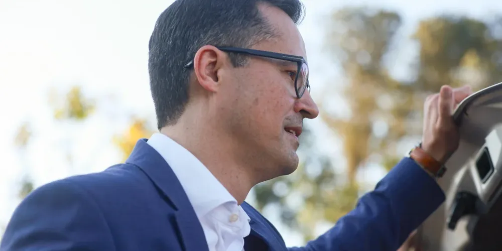 Pedido analisado por Dino busca impedir que os votos recebidos por Deltan sejam considerados no resultado da disputa pelo Senado