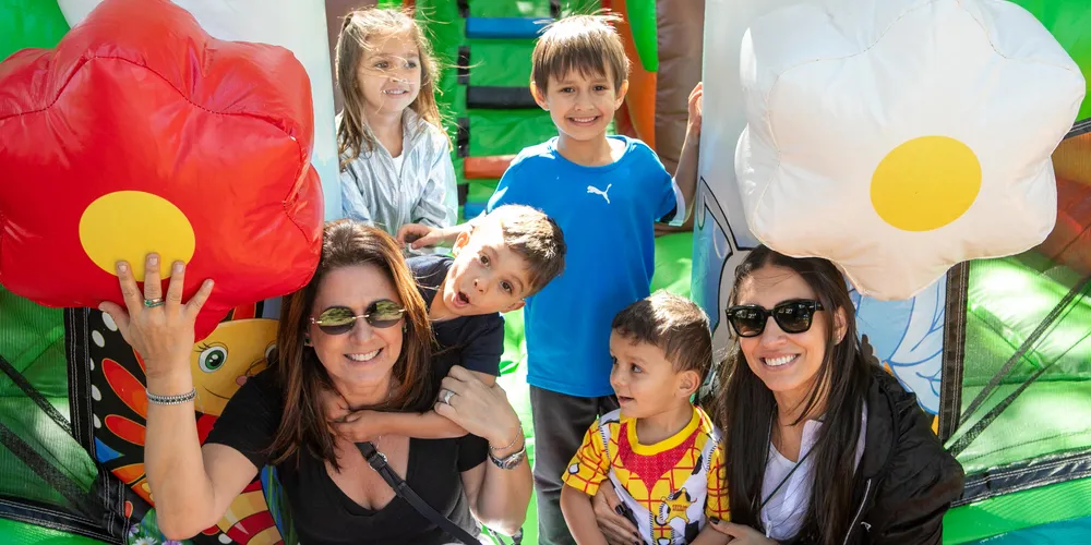 O evento reuniu famílias e teve registros fotográficos de Edison Luiz.
