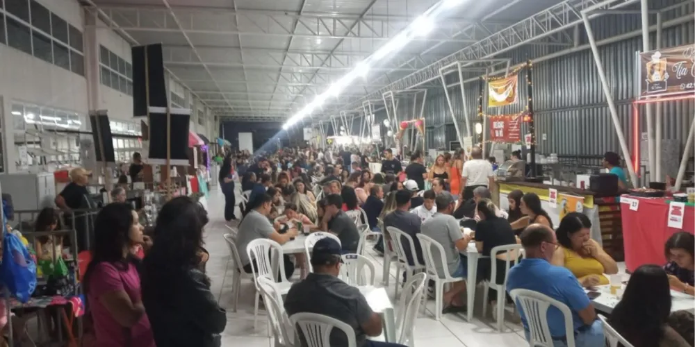 A Feira da Lua é uma iniciativa que valoriza os empreendedores locais