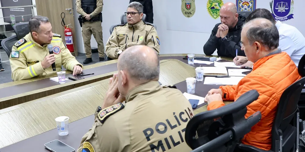 Foram discutidas a capacidade operativa do Estado na resposta aos desastres, as dificuldades enfrentadas nos dois episódios atendidos ainda em setembro