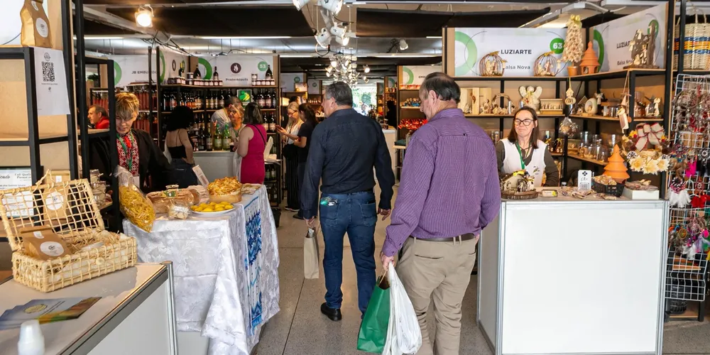 Feira Sabores do Paraná amplia espaço e abre 120 vagas para agricultores familiares no Show Rural Coopavel 2027