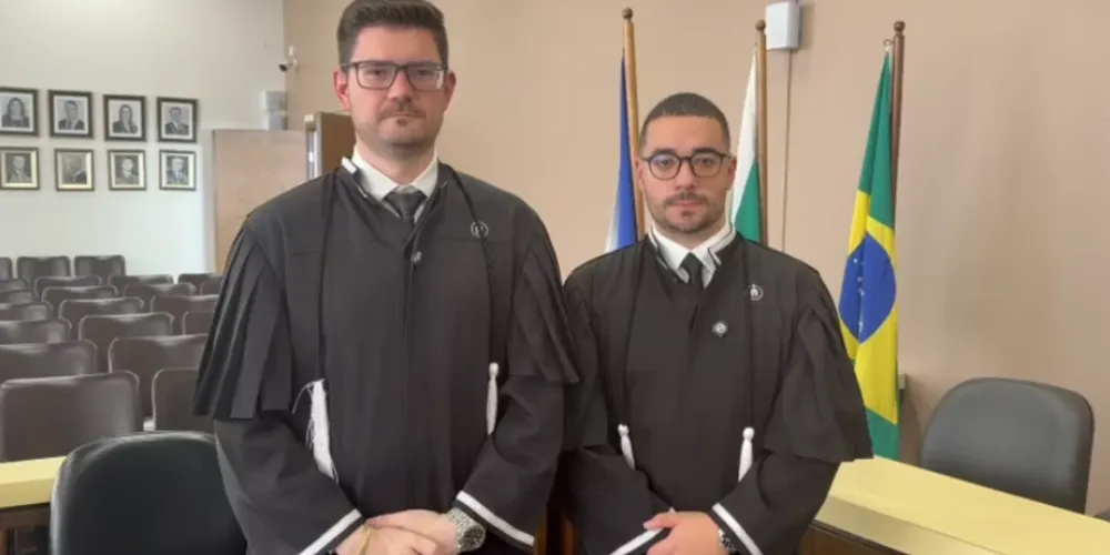 Os advogados de defesa Renato Tauille e Helian Kosloski dos Santos