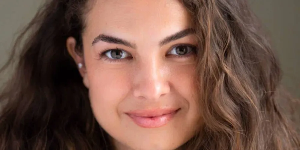 Lua Blanco interpretou a personagem Roberta, na novela "Rebelde", da Record