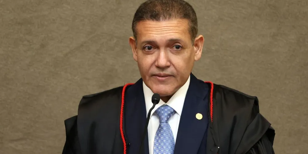 O ministro do STF Kassio Nunes Marques, relator do pedido de revisão criminal feito pela defesa de Jair Bolsonaro