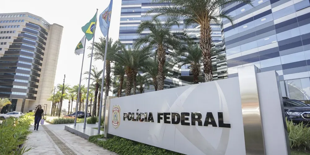 Propaganda eleitoral irregular e compra de votos são os principais crimes investigados