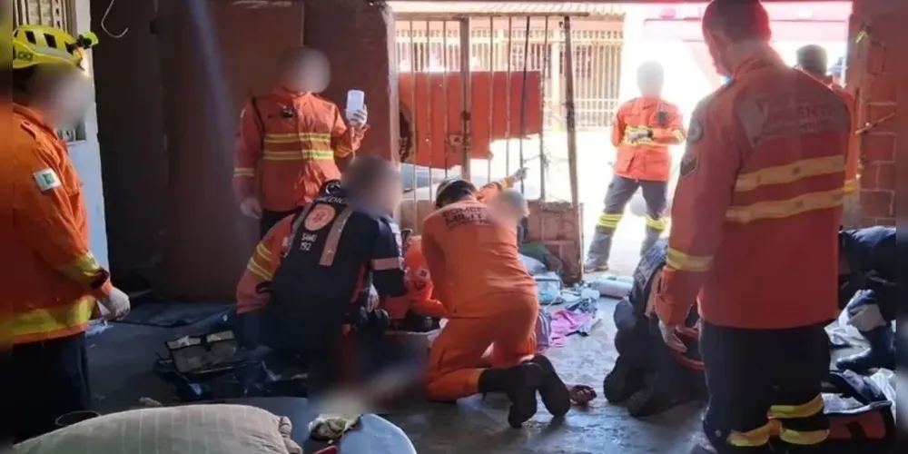 Incidente ocorreu enquanto um grupo de cinco homens interagia na celebração