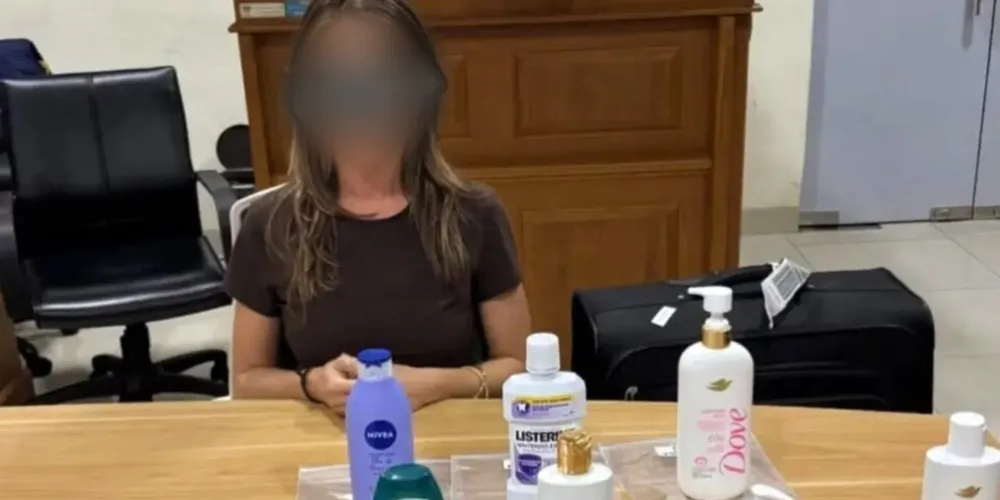 Paranaense de 36 anos é detida na Indonésia transportando mais de 3,6 kg de cocaína líquida em embalagens de cosméticos