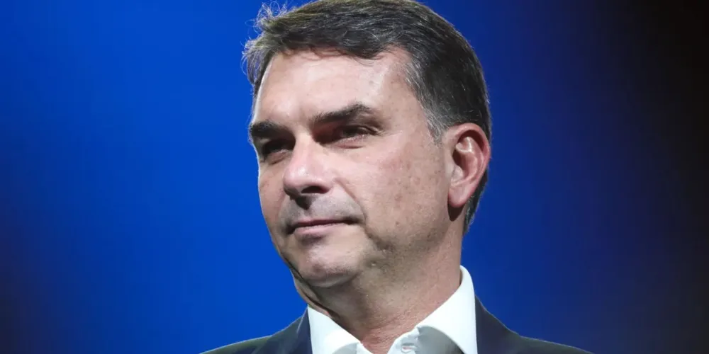 Há relatos sobre a suposta presença do senador na lista de voo