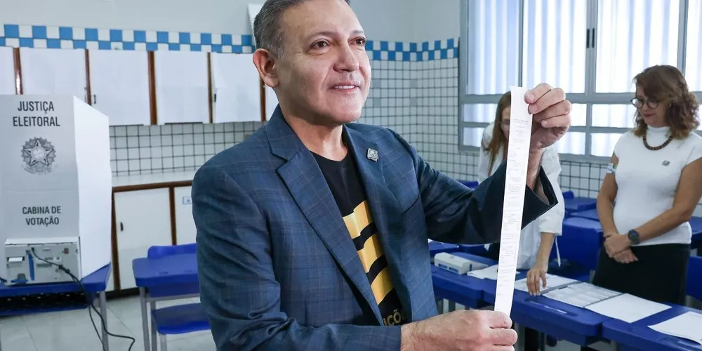 No comunicado, Nunes Marques não menciona diretamente Flávio Bolsonaro e nem Lula da Silva