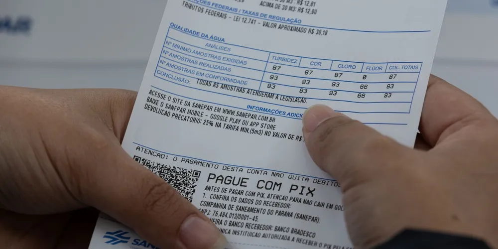 Além do benefício financeiro, a população paranaense passa a receber uma conta com visual moderno e funcional