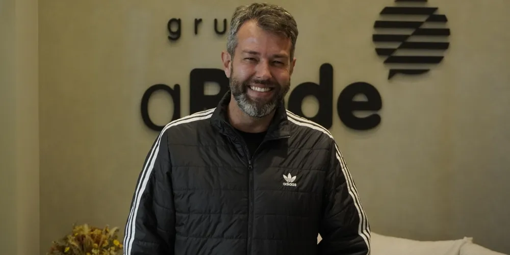Secretário Alberto Portugal em entrevista exclusiva ao Portal aRede, para a série 'PG 203 anos'