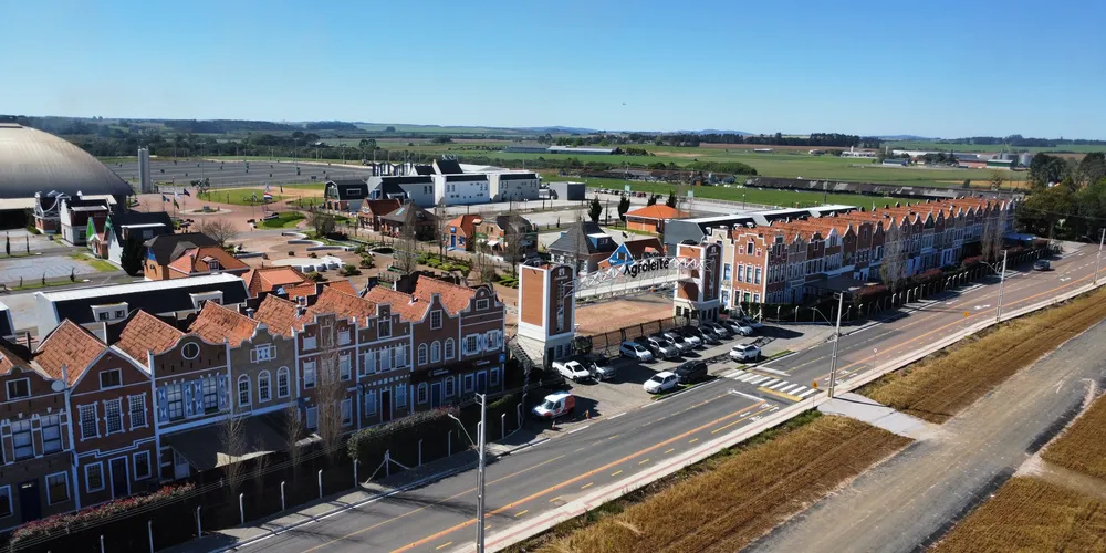 Parque Tecnológico Agroleite, na PR-340, Km 198