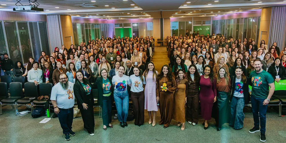 Evento reuniu mais de 300 participantes, entre gestores escolares, professores, pedagogos, diretores e representantes da comunidade escolar