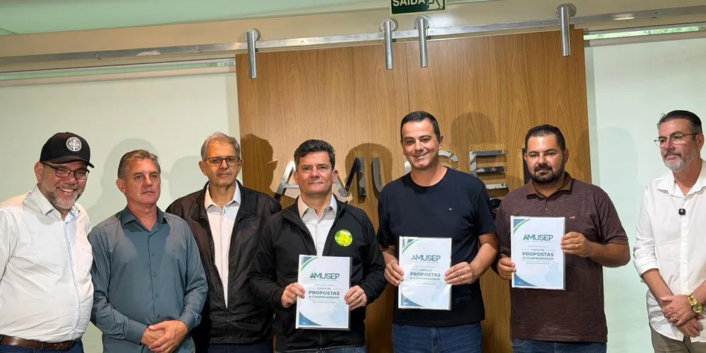 Sergio Moro (ao centro), candidato ao Governo do Paraná