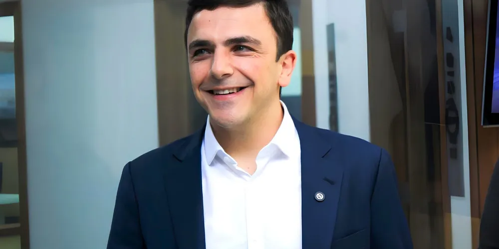 Para o deputado, a influência conquistada em Brasília precisa estar diretamente ligada à capacidade de transformar articulação política em investimentos para os municípios