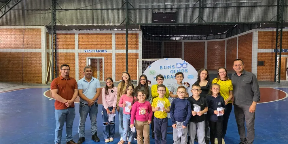 Mais de 300 estudantes passaram por exames oftalmológicos específicos
