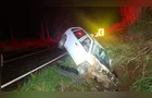 Quatro pessoas ficam feridas em colisão contra barranco na PR-364 em Palmital