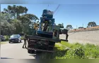 Aposentado morre após ser atingido por peça que caiu de caminhão
