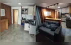 Mulher aluga casa pelo Airbnb, esvazia imóvel e vende os móveis em SC