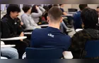 Programa Jovem Aprendiz orienta jovens na primeira experiência profissional