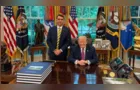 Trump diz que não vai "se envolver" após Flávio se autodeclarar presidente