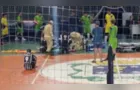Adolescente de 17 anos sofre parada cardíaca em jogo de futsal em Cascavel
