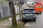 Idoso morre após passar mal ao volante e bater carro contra placa em Curitiba