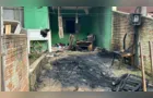 Motivado pelo ciúmes, homem ateia fogo aos arredores da residência