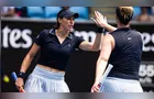 Dupla de Luisa Stefani vence estreia e avança à 2ª rodada do US Open