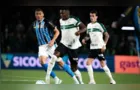 Grêmio faz no fim, derrota o Coritiba e ganha ânimo na luta contra o Z4