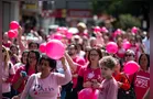 Caminhada Outubro Rosa reforça alerta sobre diagnóstico precoce de câncer de mama