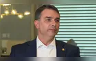 Flávio Bolsonaro teria deixado o Brasil com a família e pretende pedir asilo político nos EUA