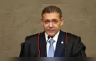 Ministro do STF pede parecer sobre revisão da pena de Bolsonaro