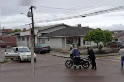 Moradores reclamam de cruzamento após colisão entre moto e carro em PG