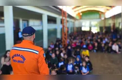 As atividades foram promovidas pela Defesa Civil na Escola Municipal Guitil Federman