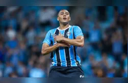 Carlos Vinícius, atacante do Grêmio