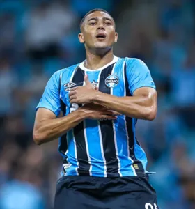 Vasco mira atacante do Grêmio e planeja reforços para 2027
