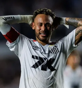 Neymar passou por exames nesta sexta e teve constatada uma lesão muscular do tipo 2B no reto anterior da coxa direita