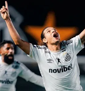 Santos vence Atlético-MG e abre vantagem nas quartas da Sul-Americana