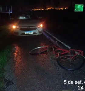 O ciclista de 28 anos sofreu ferimentos moderados e foi encaminhado à UPA de Castro