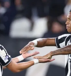 Botafogo vence o Grêmio no Brasileirão e se afasta da zona de rebaixamento
