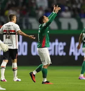 Palmeiras vence o São Paulo, dorme na liderança e seca o Flamengo