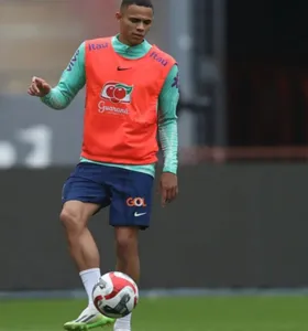 Vanderson é convocado para a Seleção Brasileira no lugar de Wesley