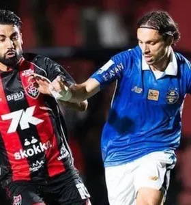 Vitória e Grêmio duelaram no Barradão no fechamento da rodada nesta segunda