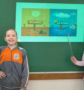 Aula do Vamos Ler e palestra ambiental ampliam estudos em turma de Carambeí