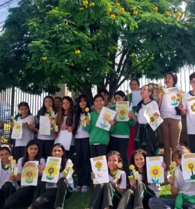 Cartões com mensagens de carinho marcam Setembro Amarelo em Imbaú