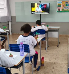 Semana do Trânsito leva alunos de Ortigueira a refletirem questões logísticas