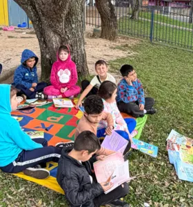 Castro lança PodLer e Árvores Literárias no dia D da Alfabetização