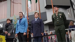 Veja fotos da abertura do desfile dos 203 anos de Ponta Grossa