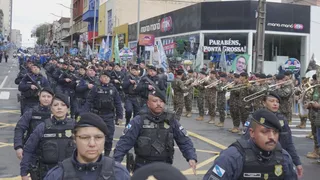 Confira imagens do desfile das forças de segurança nos 203 anos de PG